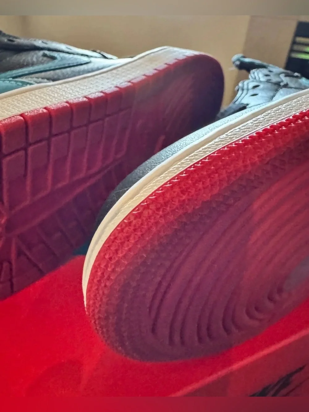 Jordan 1 Retro High NC to CHI (Women’s), Like NEW